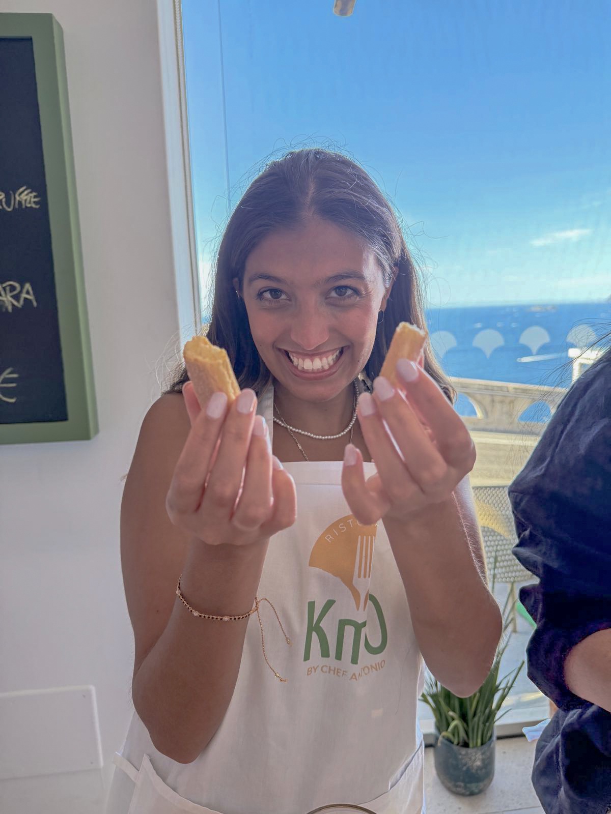 Ospite con gli gnocchi fatti a mano - Cooking Class Ristorante Km0 Praiano